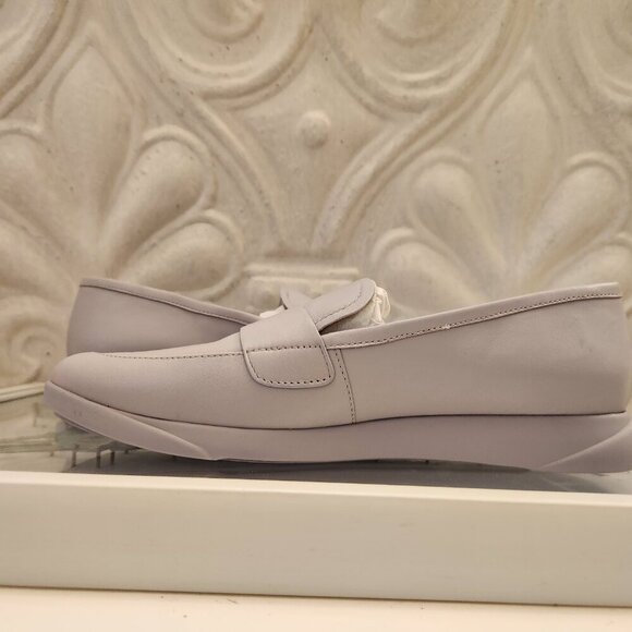 Sarto by Franco Sarto Leather "Agnes" Soft Lilac Loafers. NIB. Size 8.5 - Picture 6 of 10